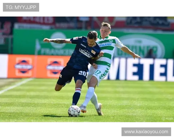 圣保利与科隆竞技的激烈对决揭示了德乙联赛的竞争魅力与球队实力的较量